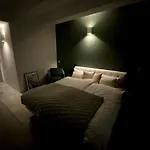 Highclass Luxury Penthouse Near Kudamm