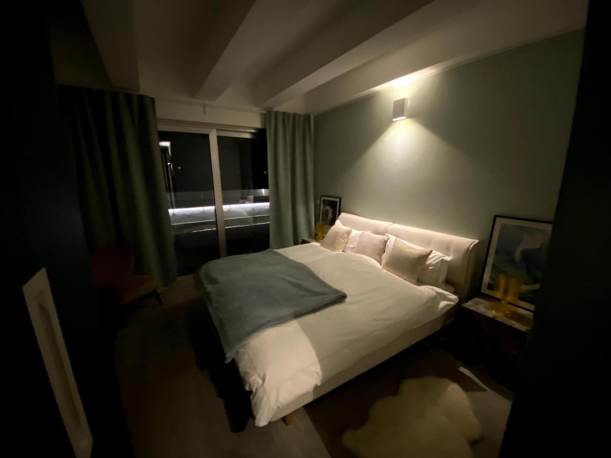 Highclass Luxury Penthouse Near Kudamm * Berlijn
