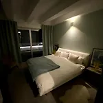 Highclass Luxury Penthouse Near Kudamm