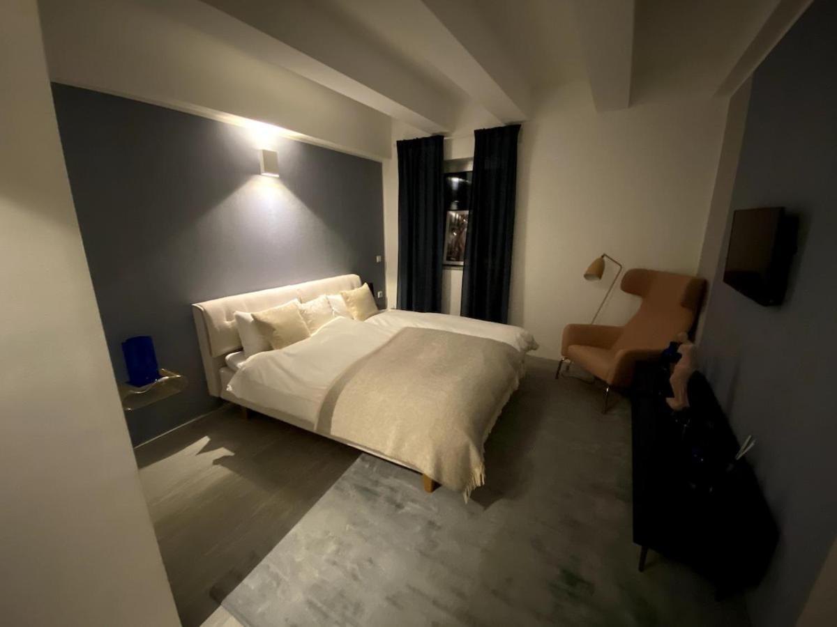 Highclass Luxury Penthouse Near Kudamm Apartment
